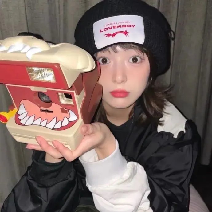 自由第一日